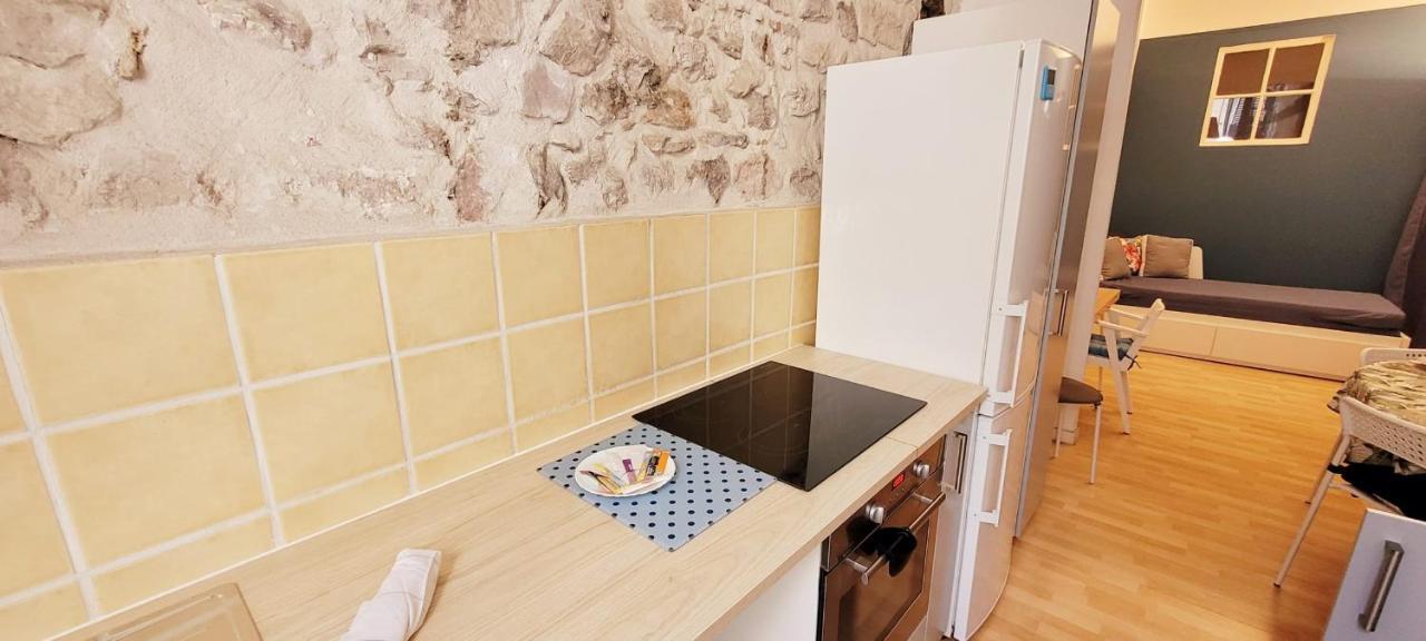 Appartement Charming Cosy Apt Near The Rhone à Avignon Extérieur photo